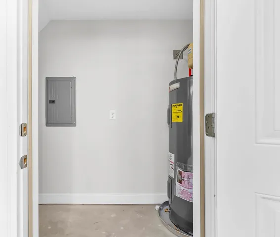 $215,900 | 135 Quarry Point Drive, Unit C135, Clarksville, TN 37043