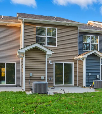 $215,900 | 135 Quarry Point Drive, Unit C135, Clarksville, TN 37043