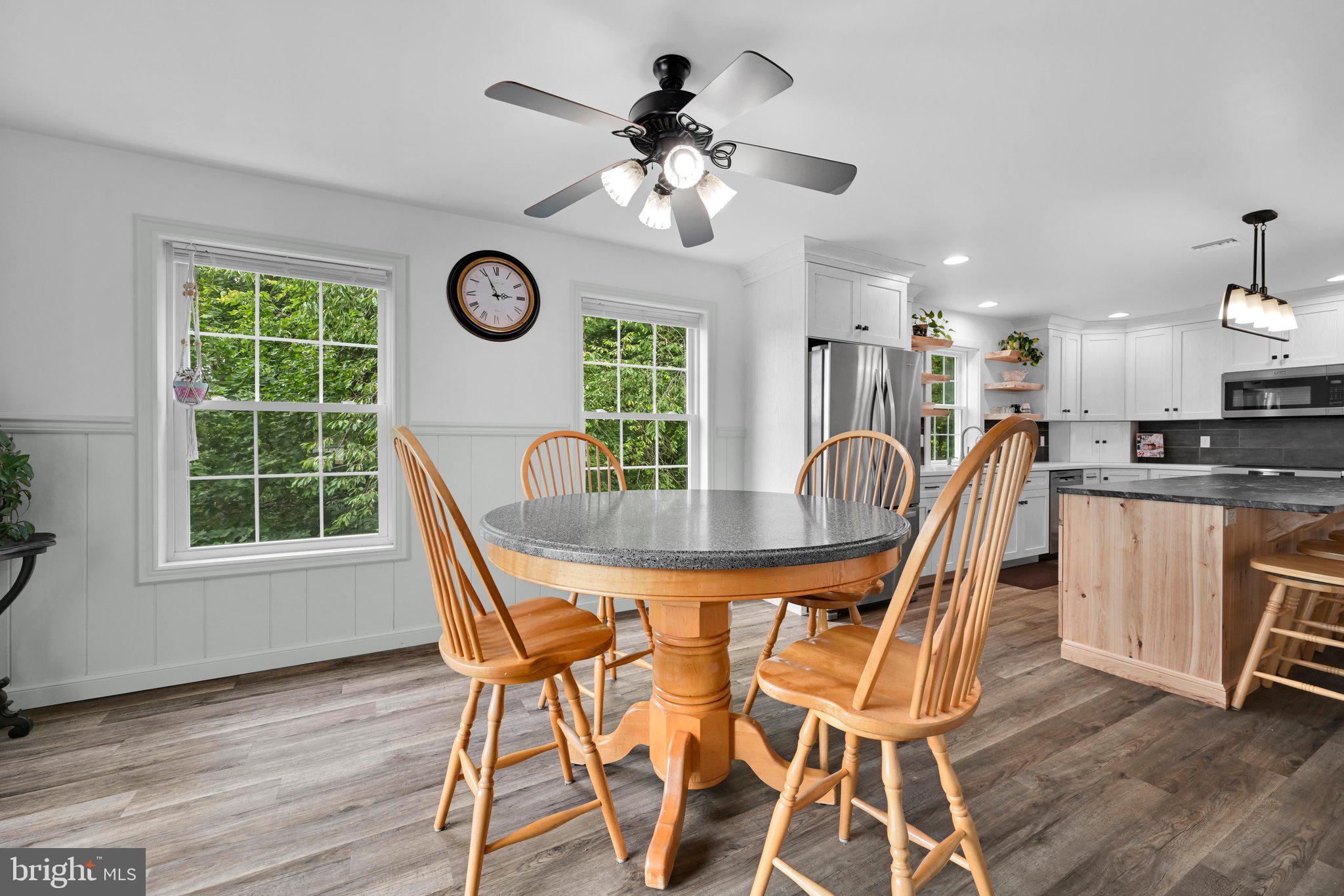 367 Ridge Avenue Ephrata, PA 17522 - Photo 10 of 46 Dining Area