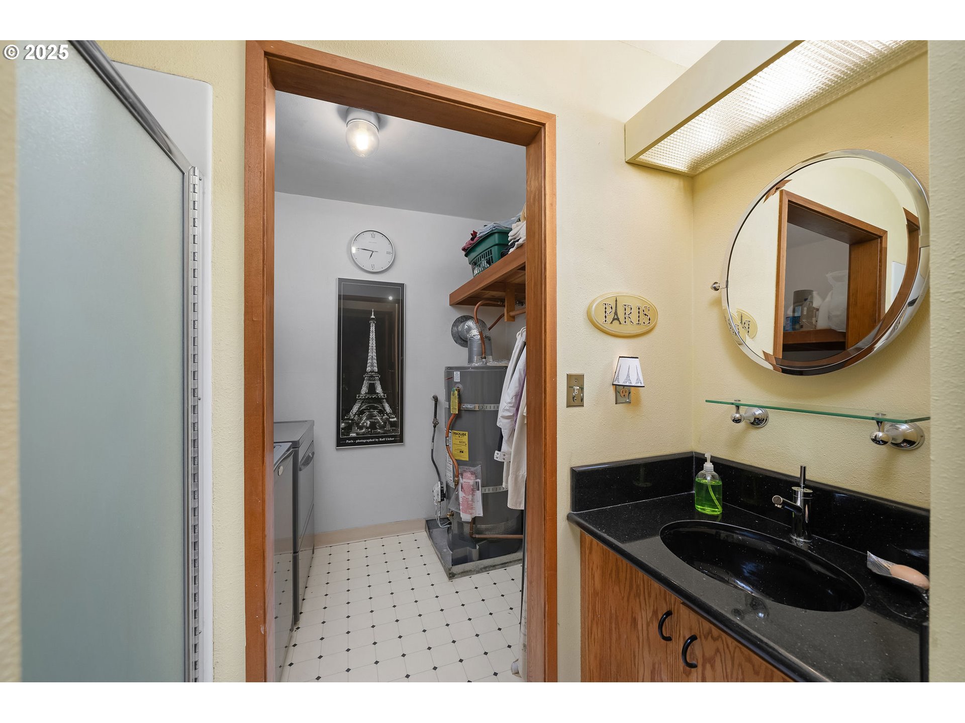 3123 Northeast Rocky Butte Road Portland, OR 97220 - Photo 25 of 46 Bathroom