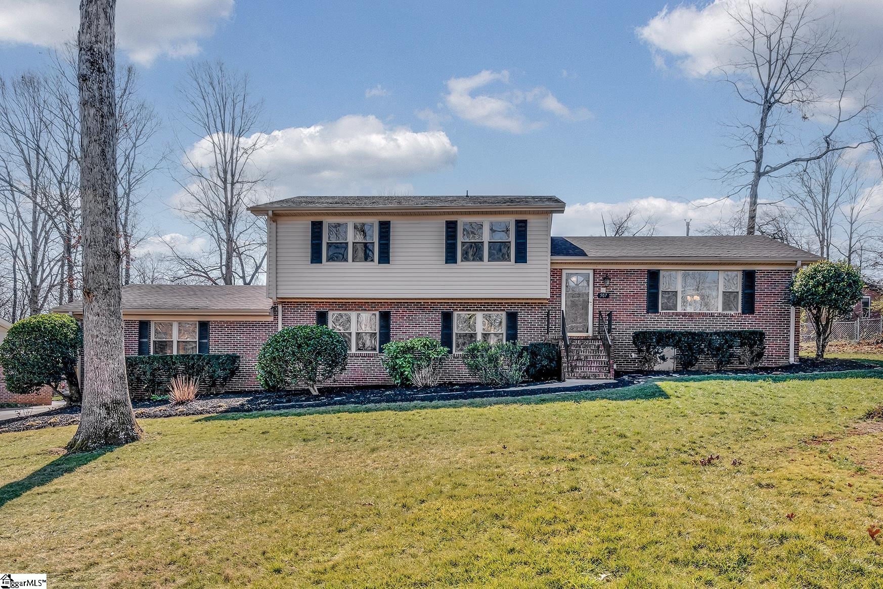 507 Edwards Mill Road Taylors, SC 29687 - Photo 2 of 27