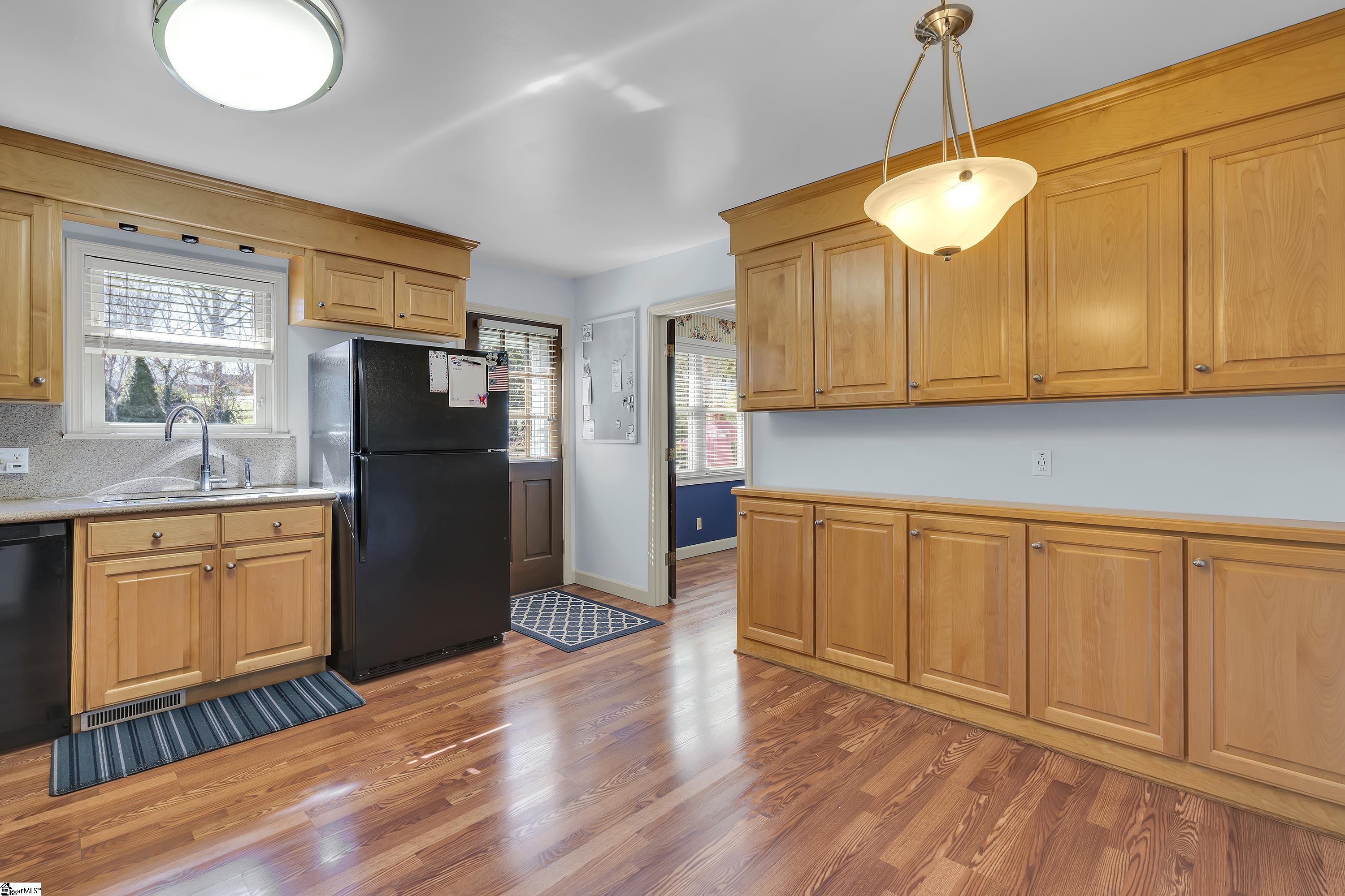 507 Edwards Mill Road Taylors, SC 29687 - Photo 7 of 27