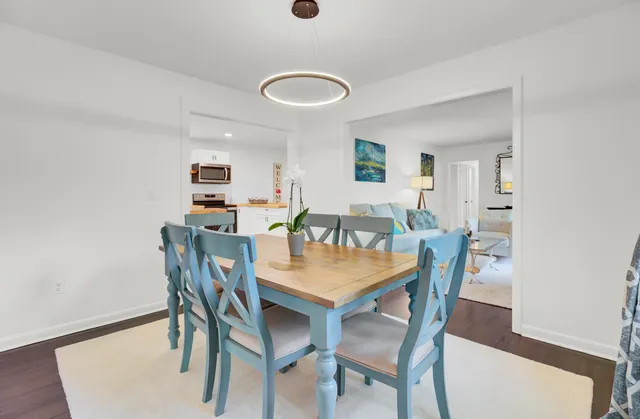 $520,000 | 1866 Ashley Hall Road, Charleston, SC 29407