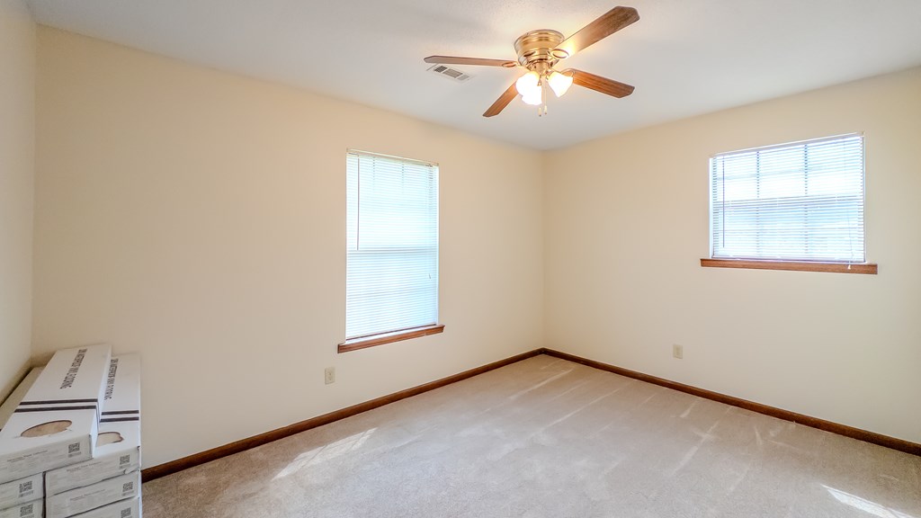 1750 Will Logan Road Ozark, AL 36360 - Photo 11 of 19 spare bedroom 2