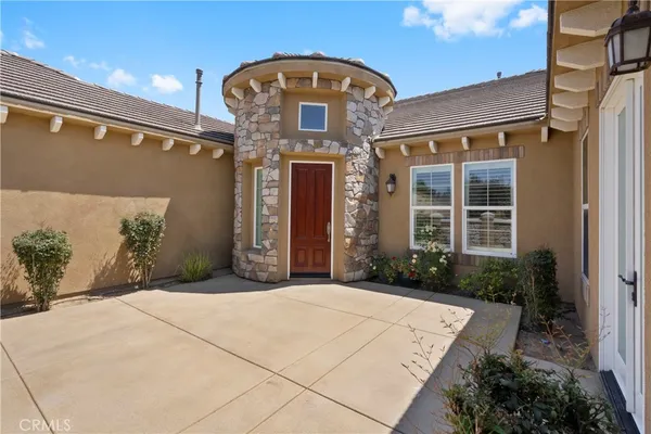 $1,550,000 | 3086 Crystal Ridge Lane, Colton, CA 92324