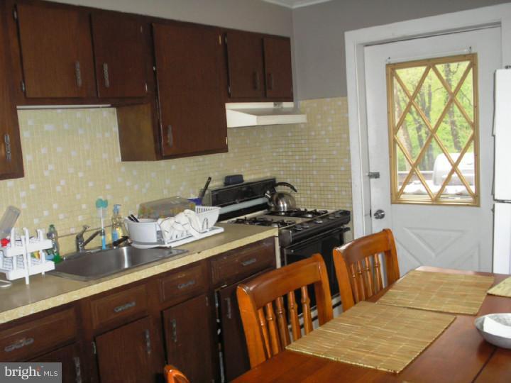 9-11 Lower Ferry Road Ewing, NJ 08628 - Photo 3 of 20 Gallery Image 3