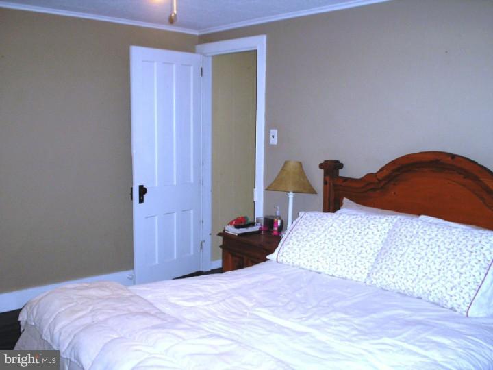 9-11 Lower Ferry Road Ewing, NJ 08628 - Photo 4 of 20 Gallery Image 4
