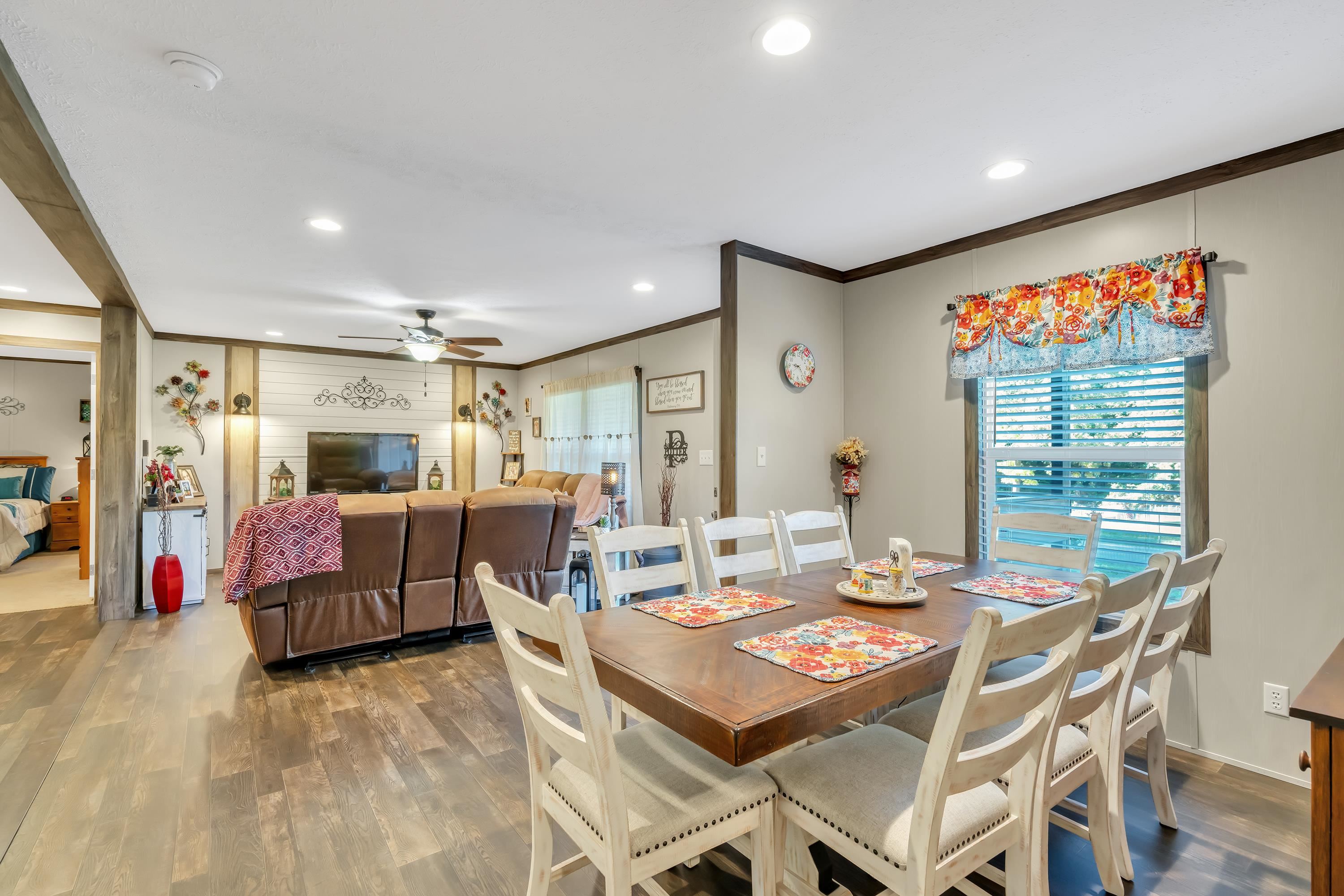 109 Hannah Creek Road Enoree, SC 29335 - Photo 8 of 28