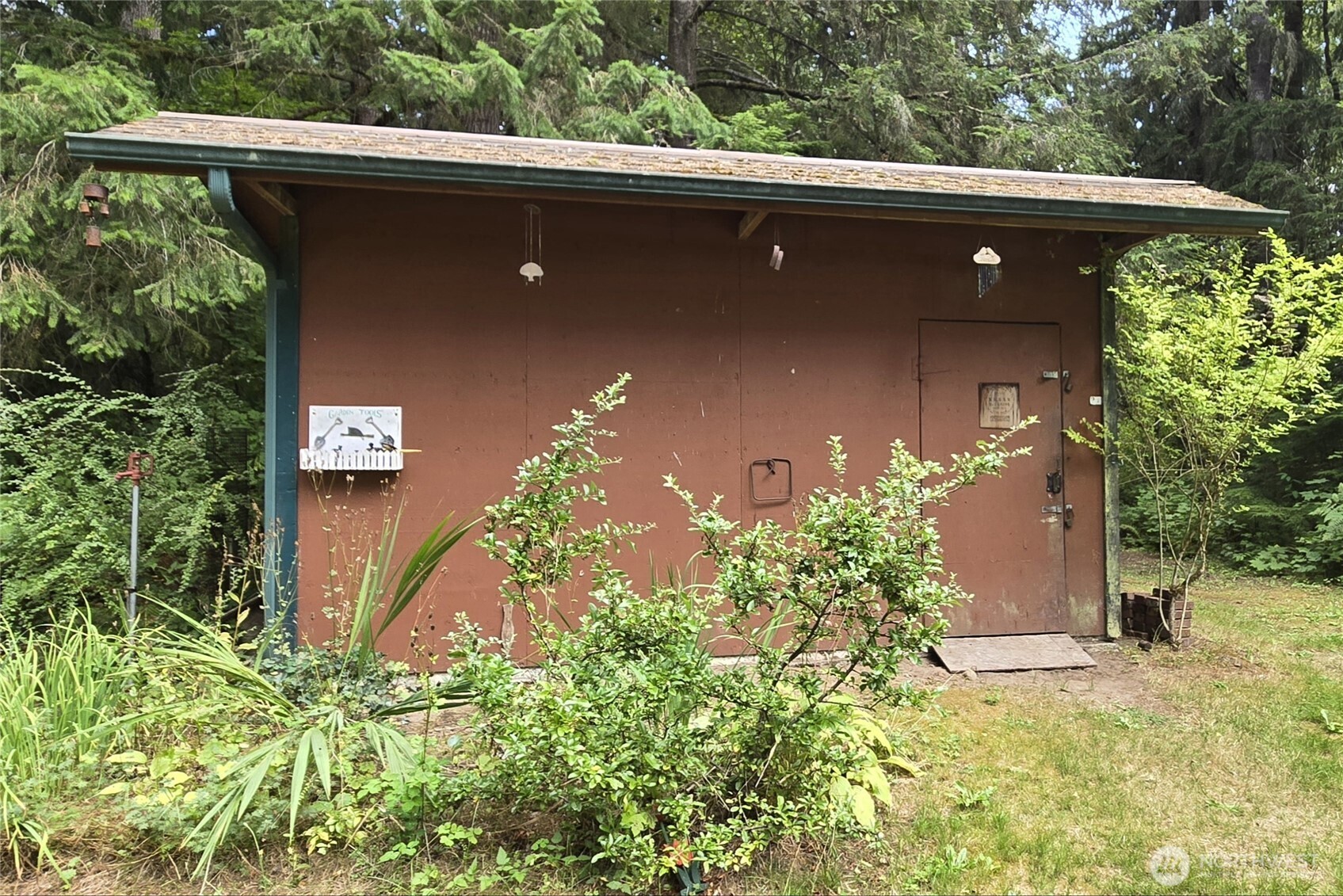 701 Mineral Hill Road Mineral, WA 98355 - Photo 35 of 40 a backyard of a house with lots of green space