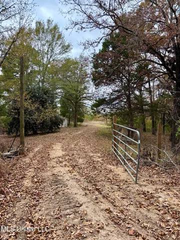 $415,800 | Border Road, Carrollton, MS 38917