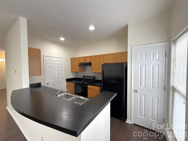 $1,995 | 3038 Uxbridge Woods Court, Charlotte, NC 28205