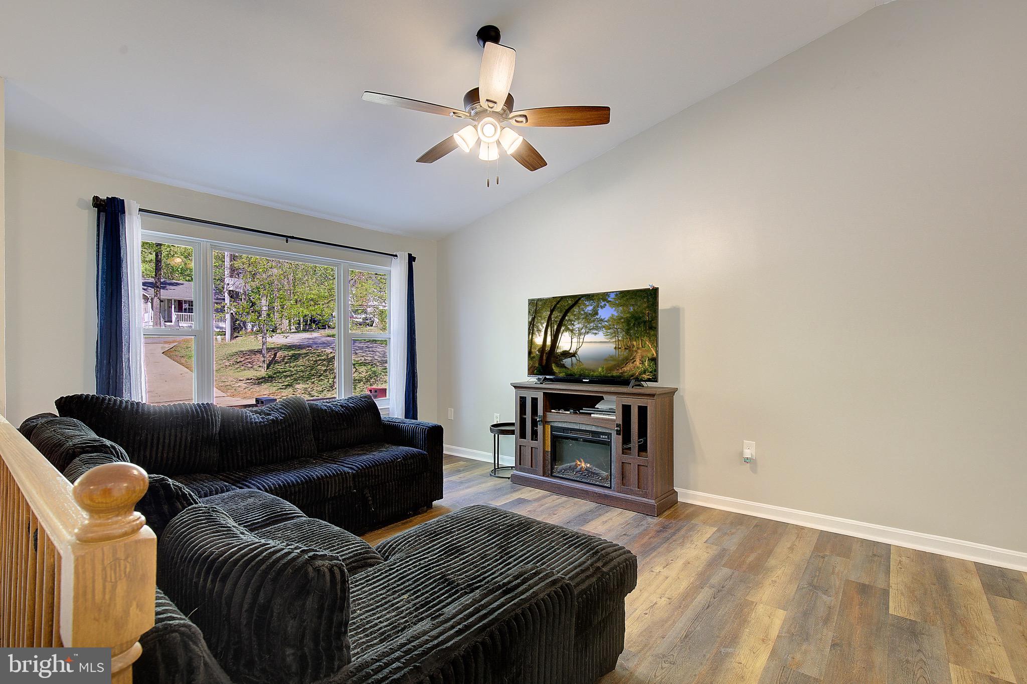 11424 Redlands Road Lusby, MD 20657 - Photo 7 of 32