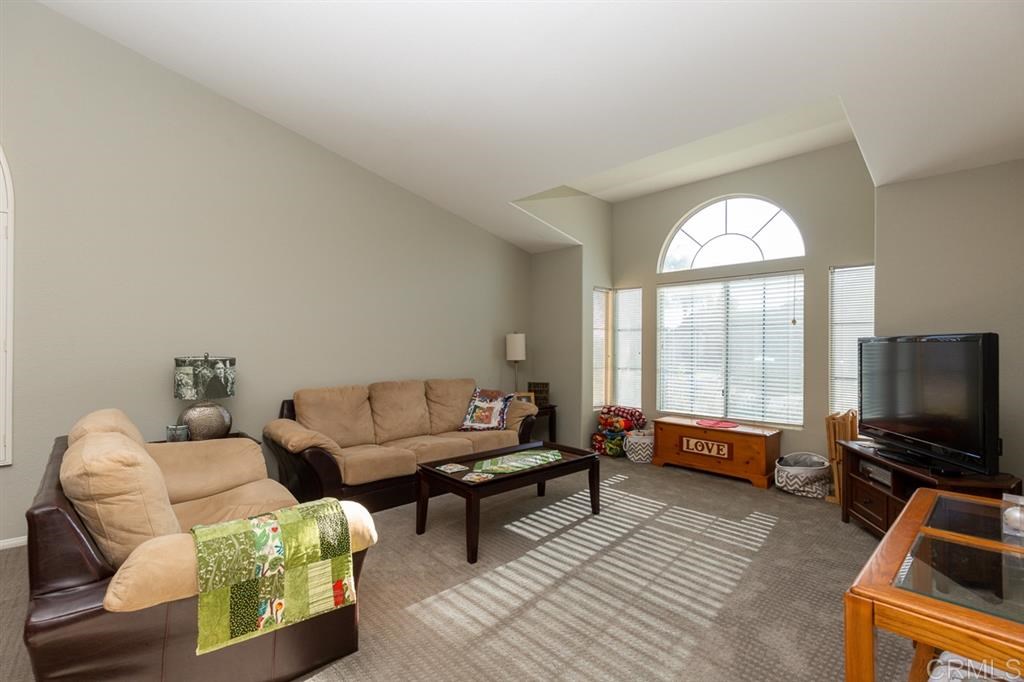 5102 Via Castilla Oceanside, CA 92057 - Photo 4 of 22