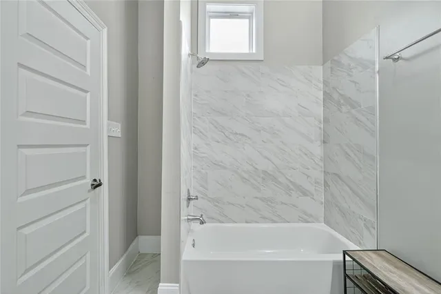 $1,900 | 2600 Banks Street, New Orleans, LA 70119