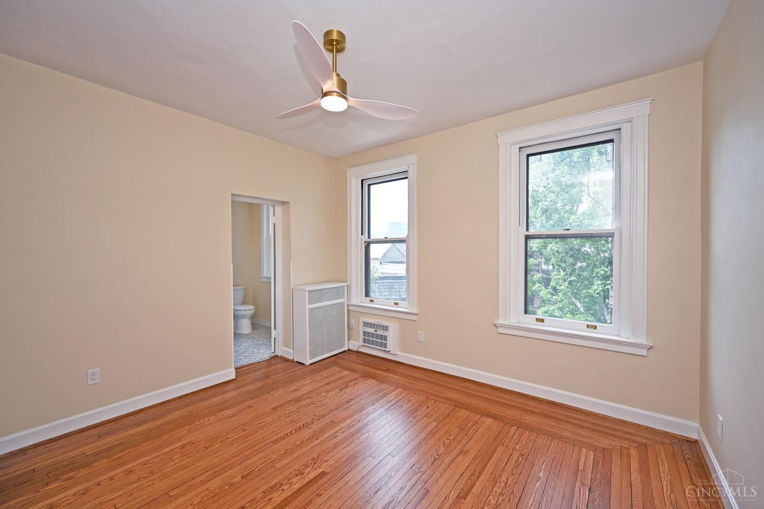2138 Madison Road, Unit I Cincinnati, OH 45208 - Photo 32 of 41