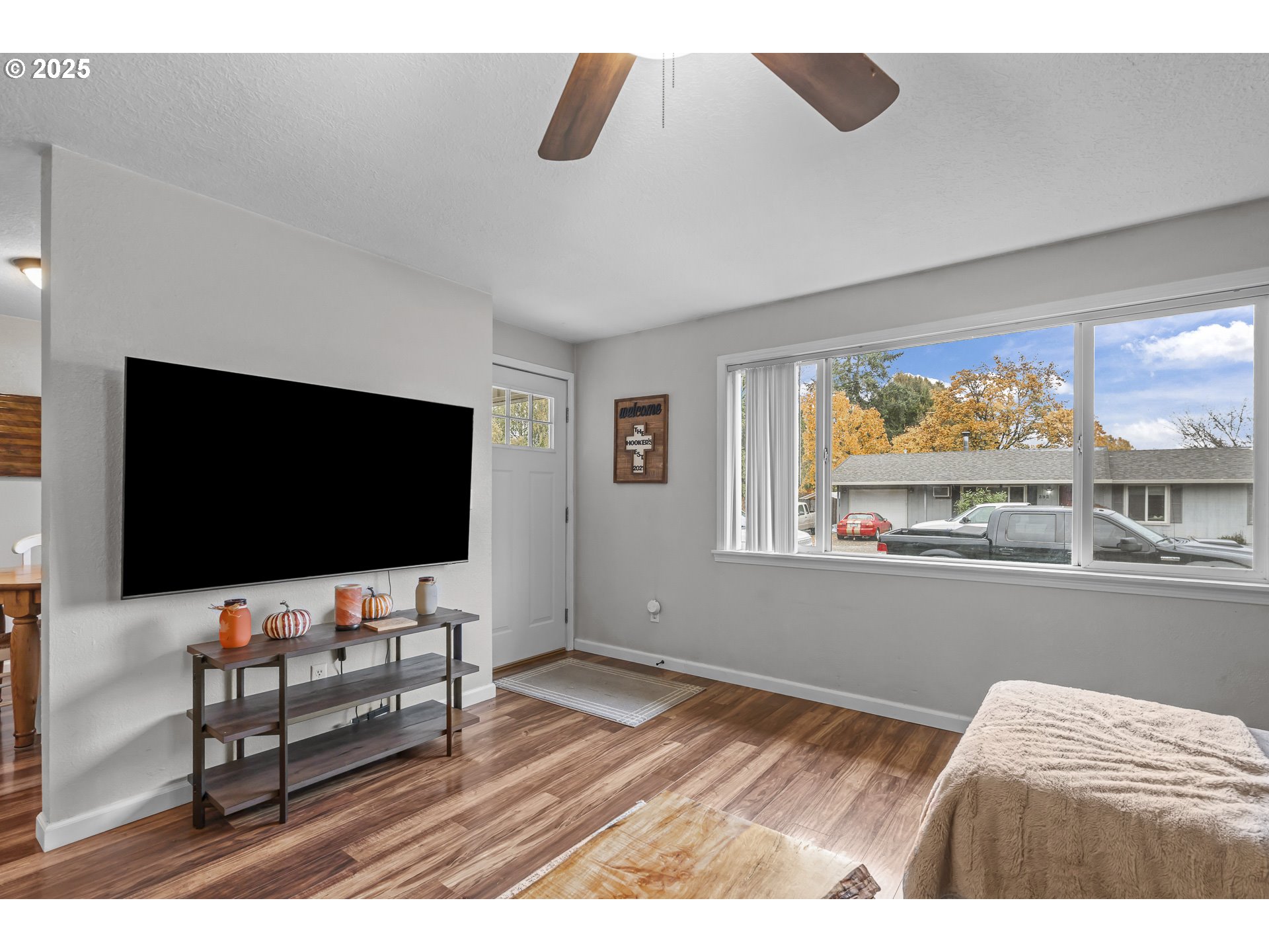 277 East 13th Street Lafayette, OR 97127 - Photo 7 of 32