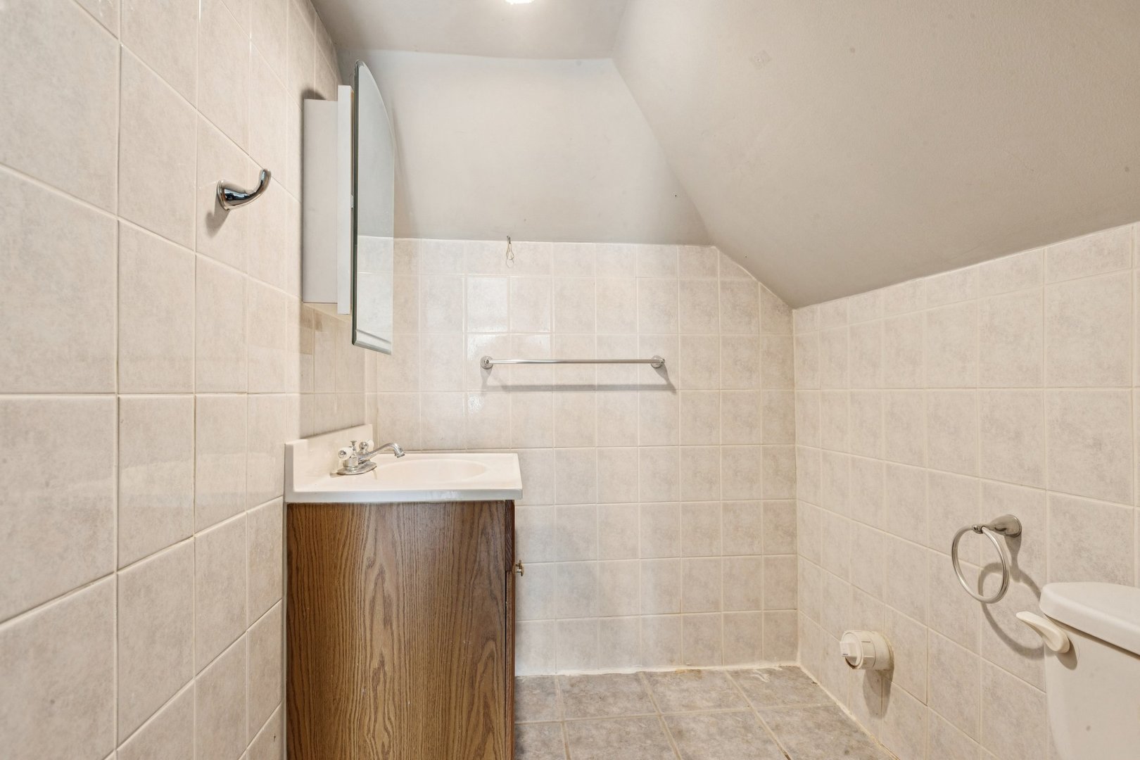 2115 Emerson Street Evanston, IL 60201 - Photo 23 of 37 a bathroom with a shower