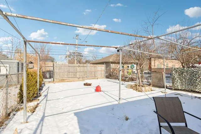 $389,000 | 2115 Emerson Street, Evanston, IL 60201