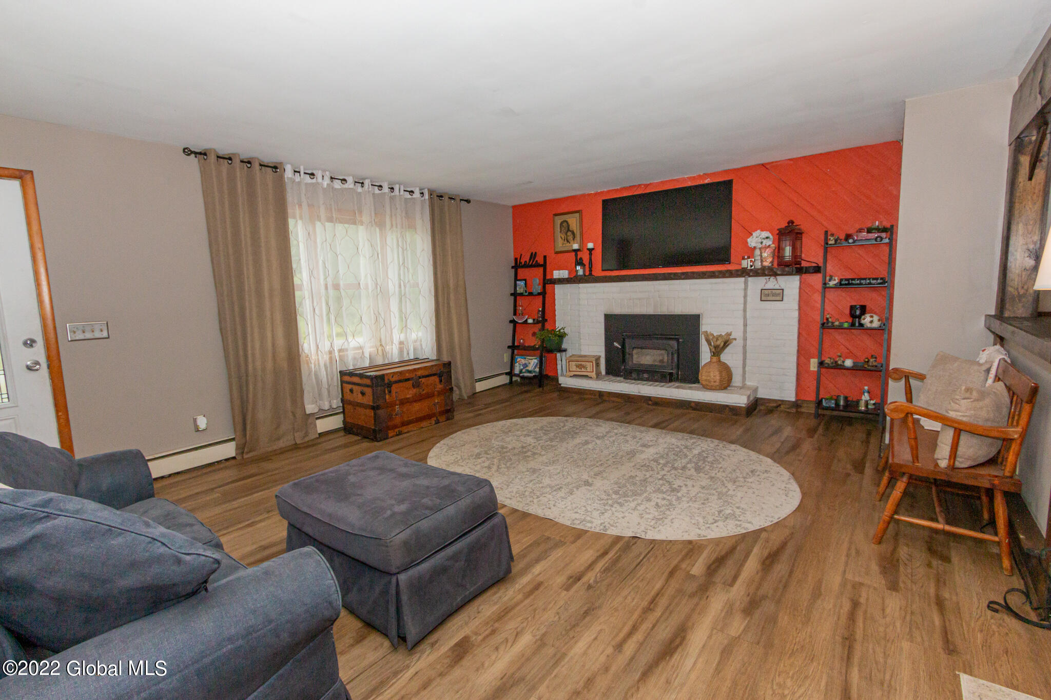 119 Kettle Road Amsterdam, NY 12010 - Photo 8 of 27 Living room
