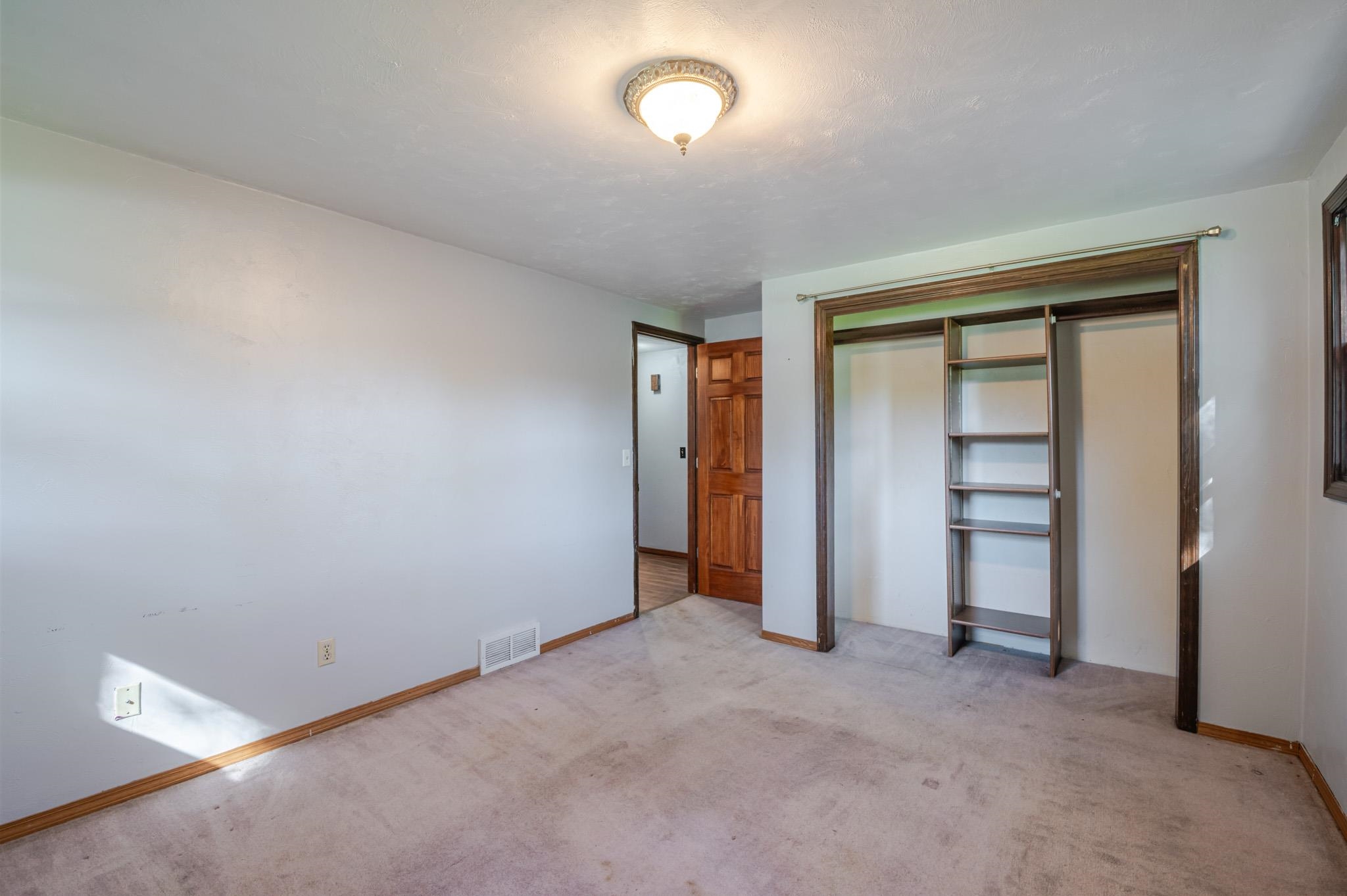 2525 Heather Road Green Bay, WI 54311 - Photo 16 of 26 Gallery Image 16