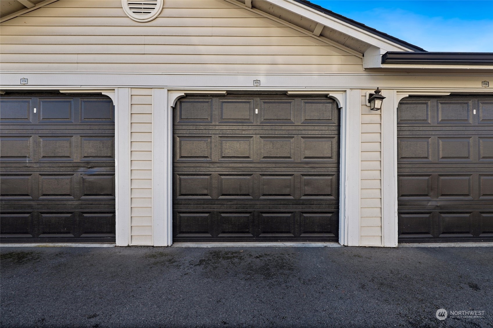 12404 East Gibson Road, Unit J103 Everett, WA 98204 - Photo 31 of 40