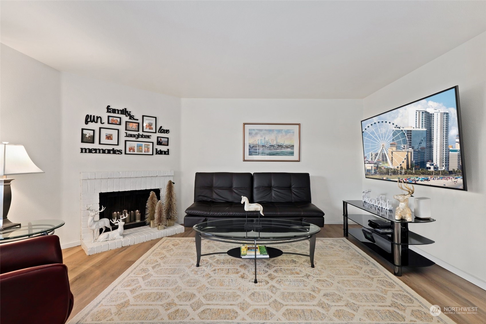 12404 East Gibson Road, Unit J103 Everett, WA 98204 - Photo 9 of 40