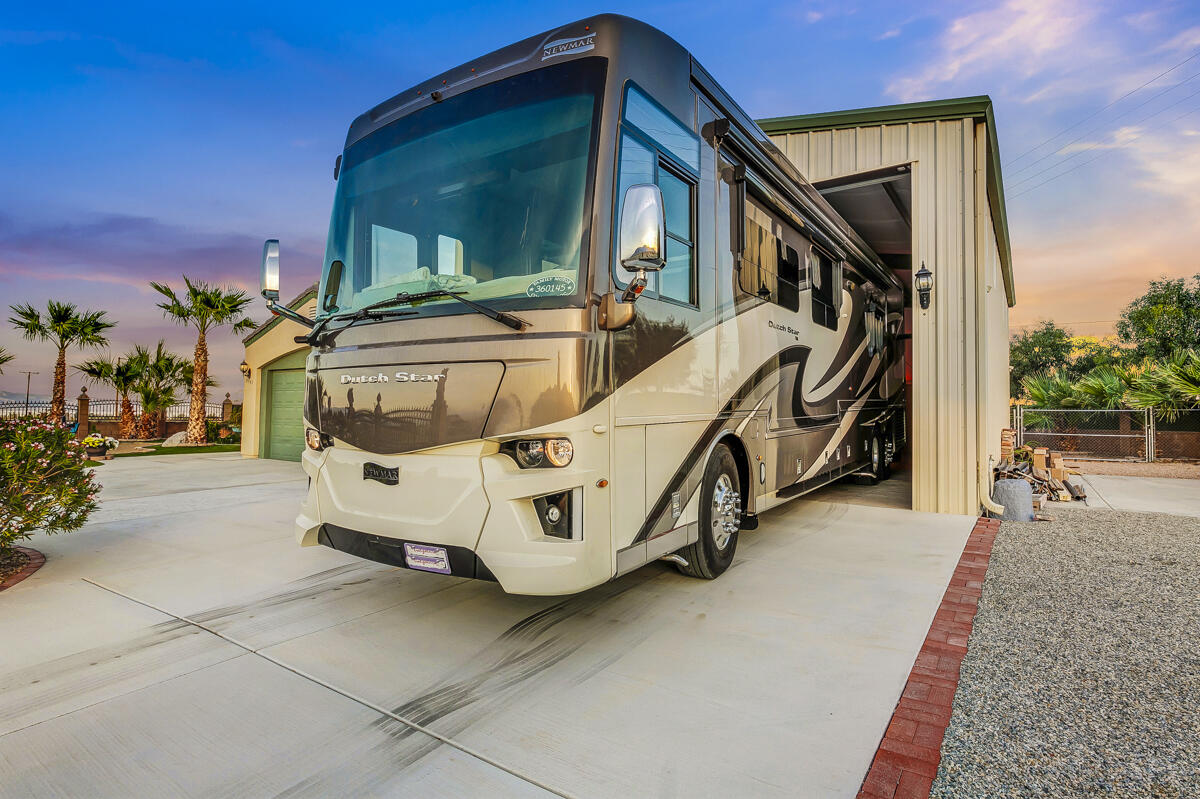 2902 Treadwell Boulevard Thermal, CA 92274 - Photo 10 of 88 10 RV GARAGE MLS