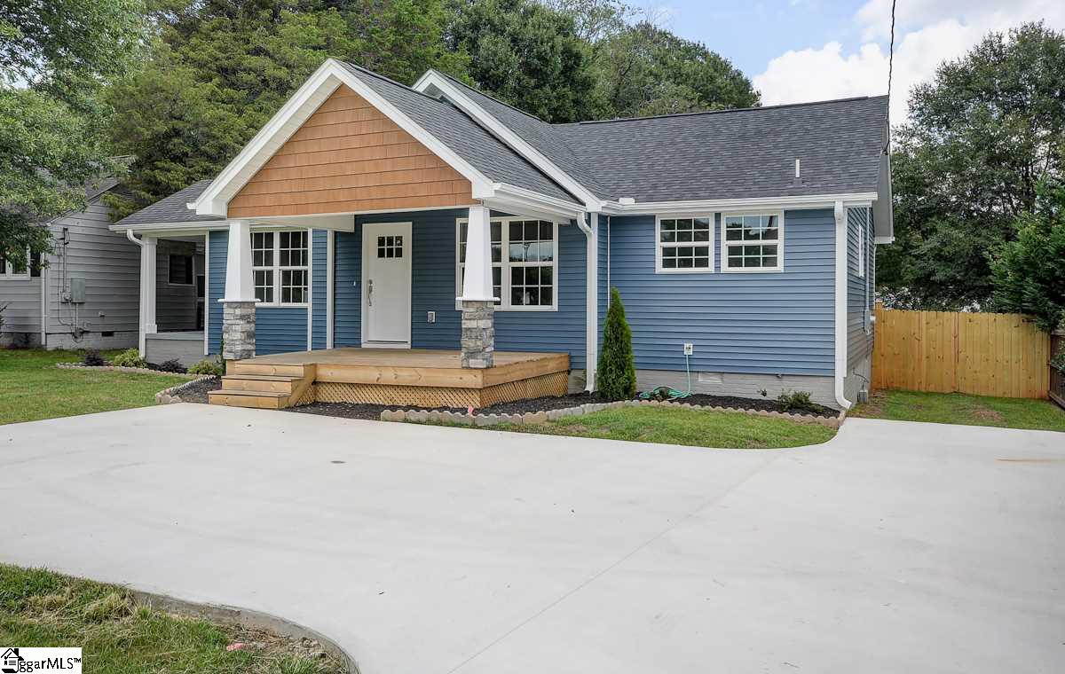 305 Parkins Mill Road Greenville, SC 29607 - Photo 1 of 32
