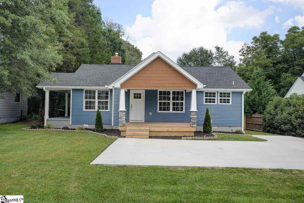 305 Parkins Mill Road Greenville, SC 29607 - Photo 2 of 32