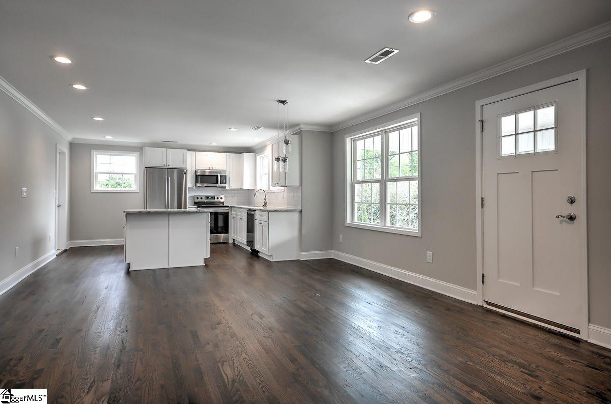 305 Parkins Mill Road Greenville, SC 29607 - Photo 18 of 32