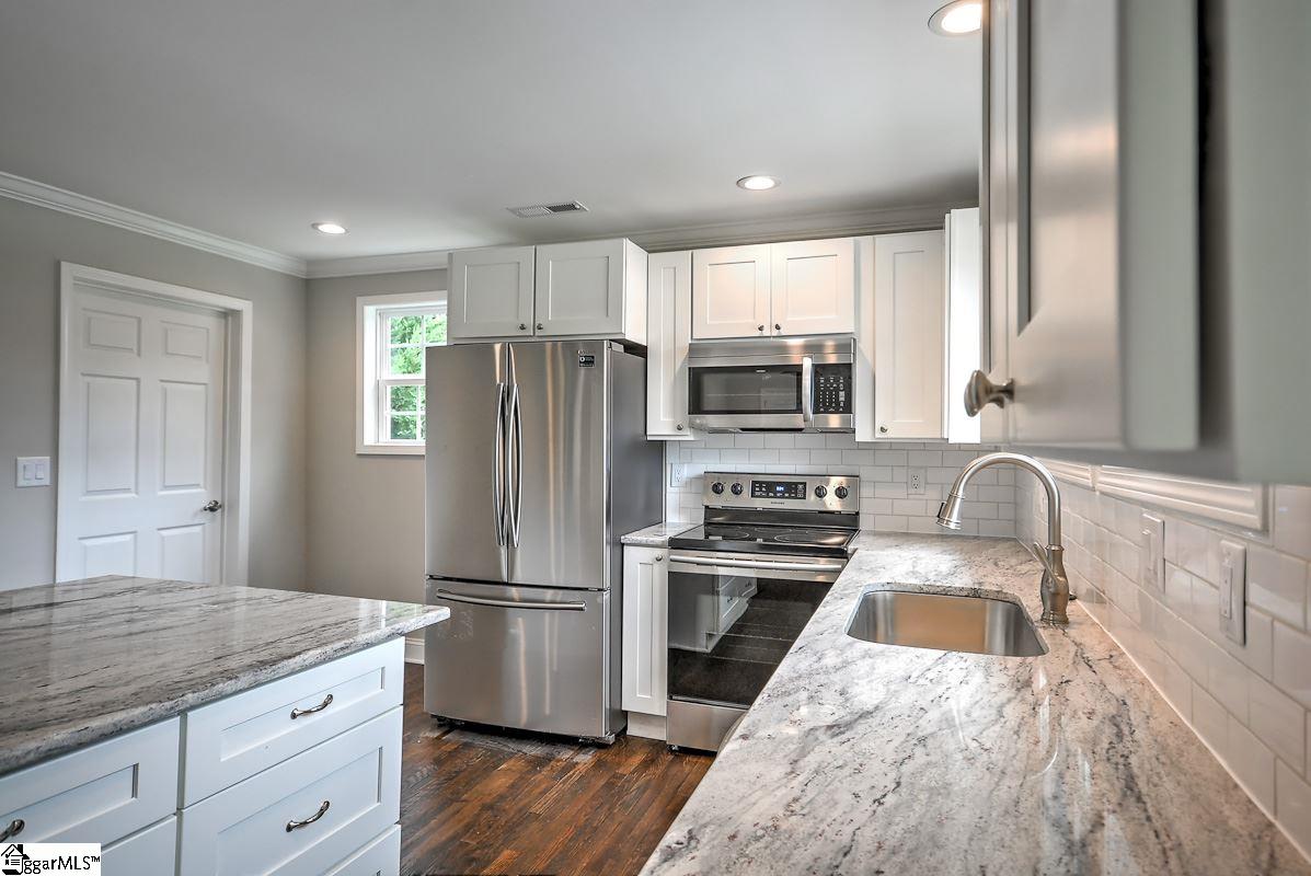 305 Parkins Mill Road Greenville, SC 29607 - Photo 20 of 32