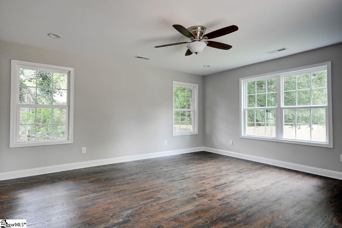 305 Parkins Mill Road Greenville, SC 29607 - Photo 27 of 32
