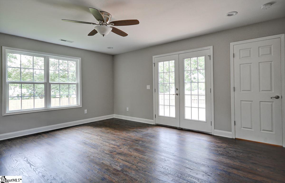 305 Parkins Mill Road Greenville, SC 29607 - Photo 28 of 32