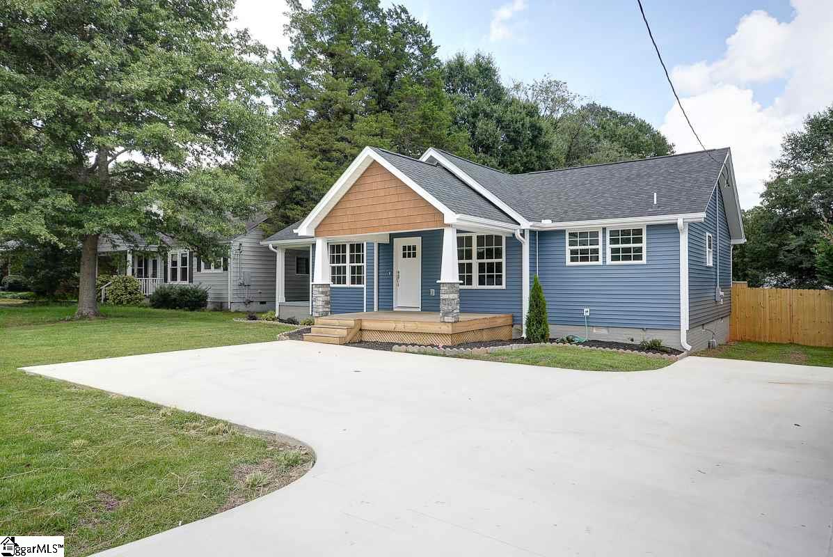 305 Parkins Mill Road Greenville, SC 29607 - Photo 4 of 32