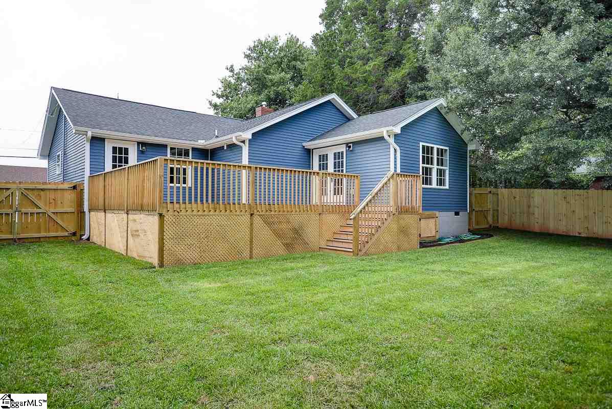 305 Parkins Mill Road Greenville, SC 29607 - Photo 7 of 32