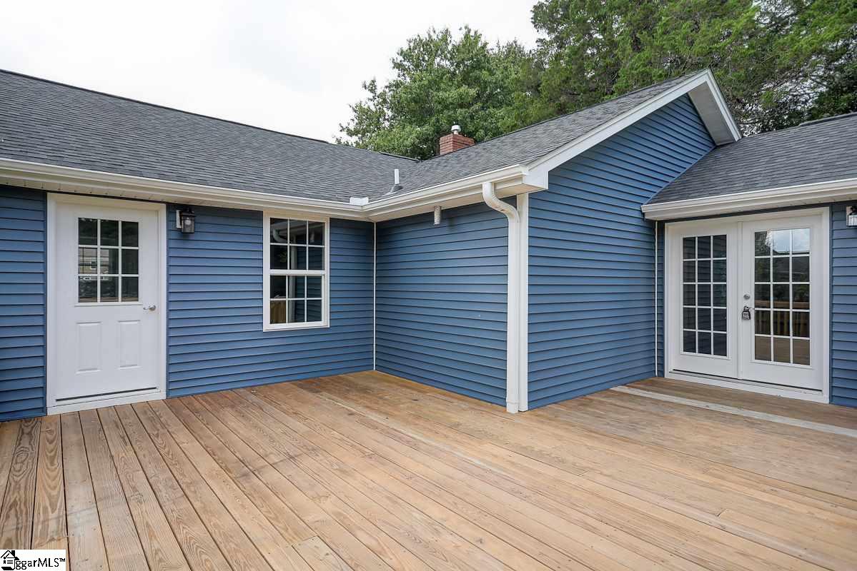 305 Parkins Mill Road Greenville, SC 29607 - Photo 10 of 32
