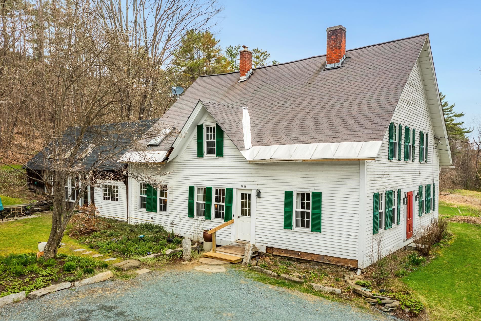 1255 Latham Road Thetford, VT 05043 - Photo 1 of 40 Gallery Image 1