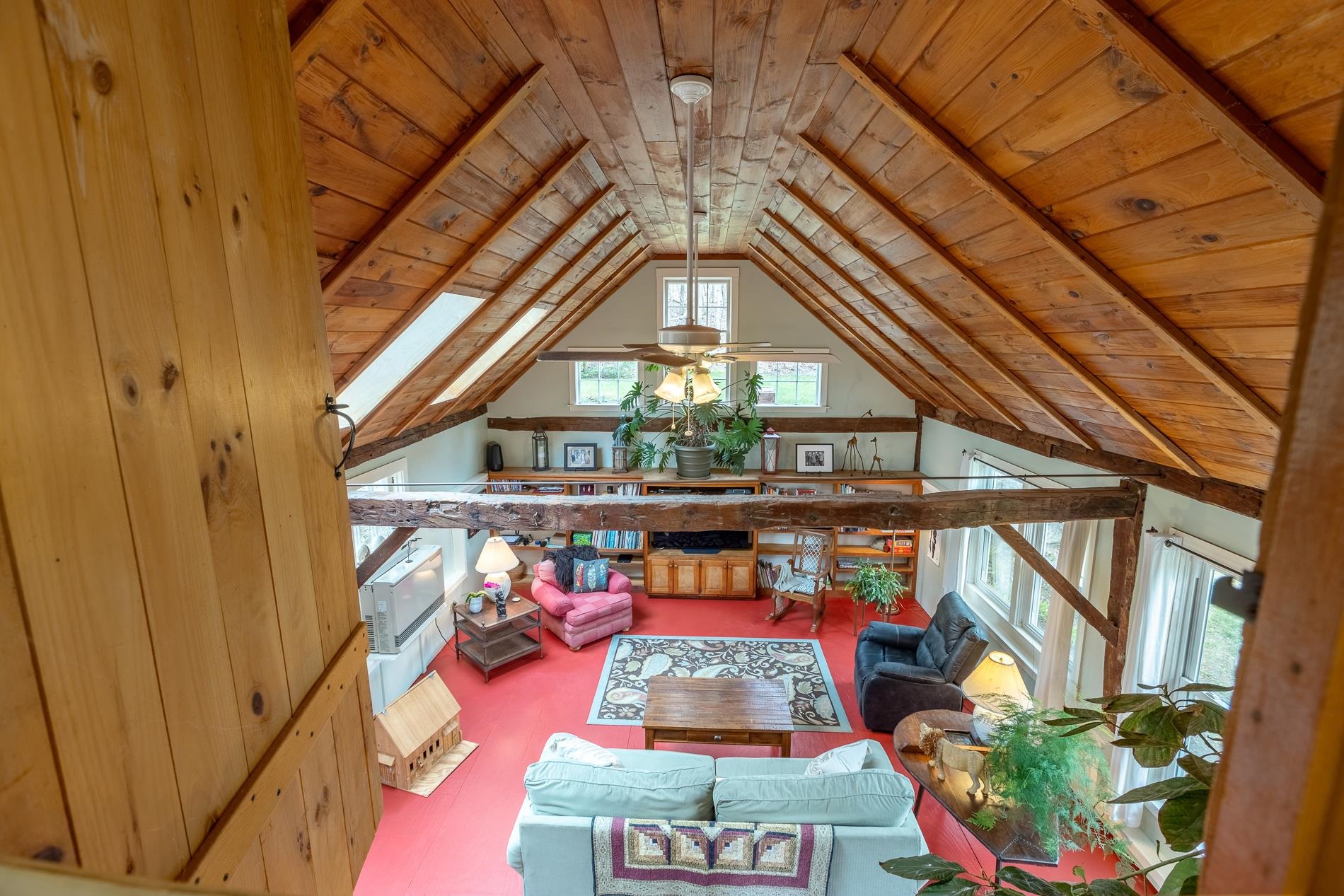 1255 Latham Road Thetford, VT 05043 - Photo 16 of 40 Gallery Image 16