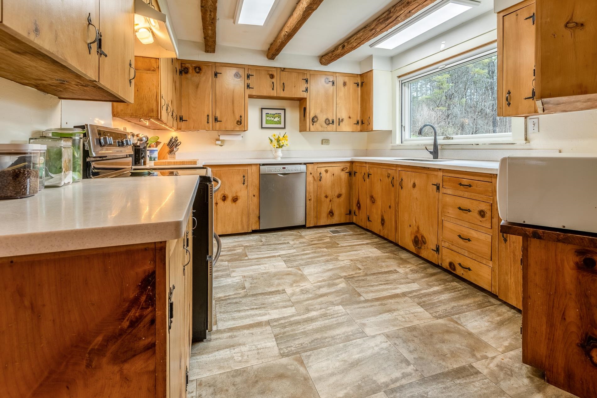 1255 Latham Road Thetford, VT 05043 - Photo 17 of 40 Gallery Image 17
