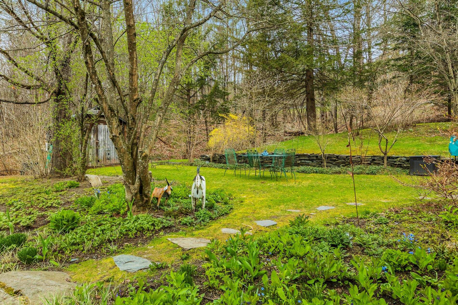 1255 Latham Road Thetford, VT 05043 - Photo 40 of 40 Gallery Image 40