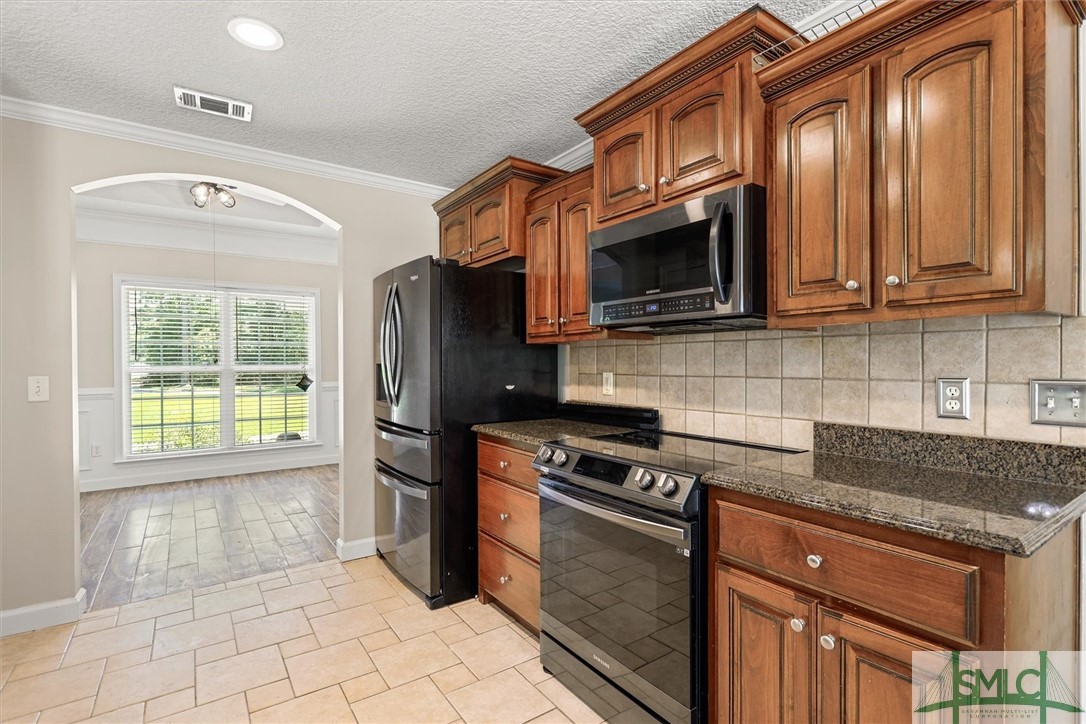 201 Vickers Road Southeast Ludowici, GA 31316 - Photo 11 of 40 Gallery Image 11