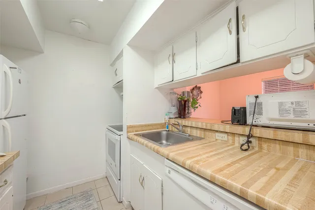 a view of a counter top space