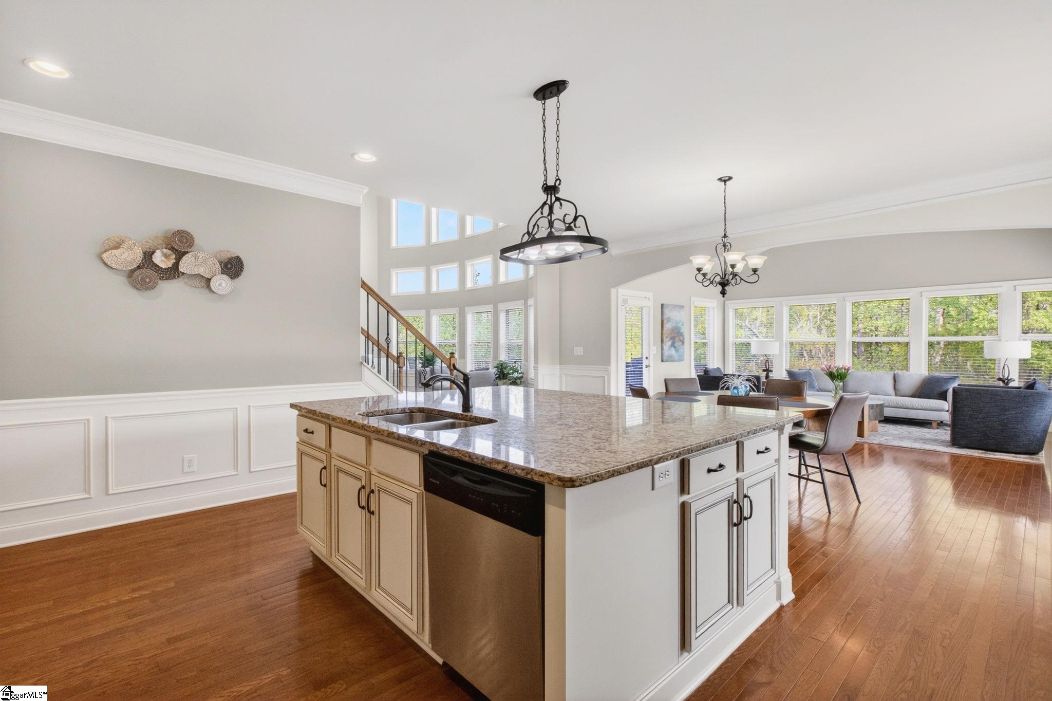 103 Armstrong Court Greer, SC 29651 - Photo 5 of 36