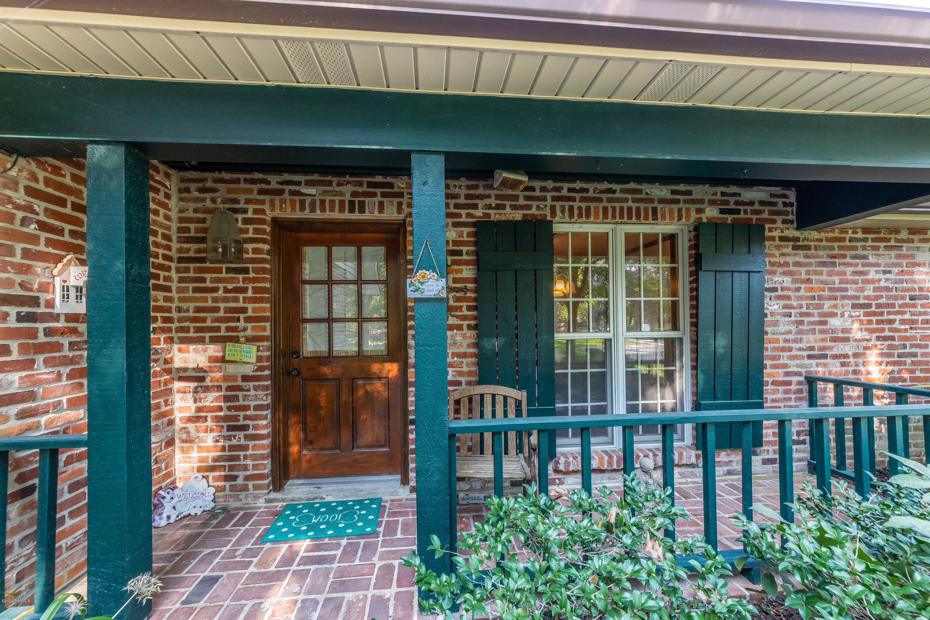 110 Riverview Road Lafayette, LA 70503 - Photo 3 of 49 Gallery Image 3