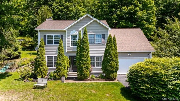 $849,000 | 104 Wiccopee Road, Putnam Valley, NY 10579