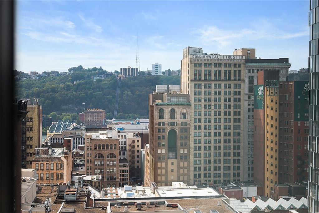 350 Oliver Avenue, Unit 1503 Pittsburgh, PA 15222 - Photo 28 of 43 a view of a city with tall buildings