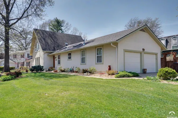 $450,000 | 103 Providence Road, Lawrence, KS 66049