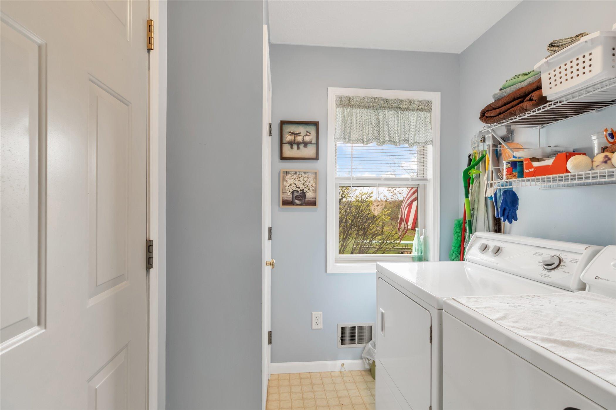 1337 North Ainger Road Charlotte, MI 48813 - Photo 16 of 60 18-1337 N Ainger Rd-Windowstill-Real-Est