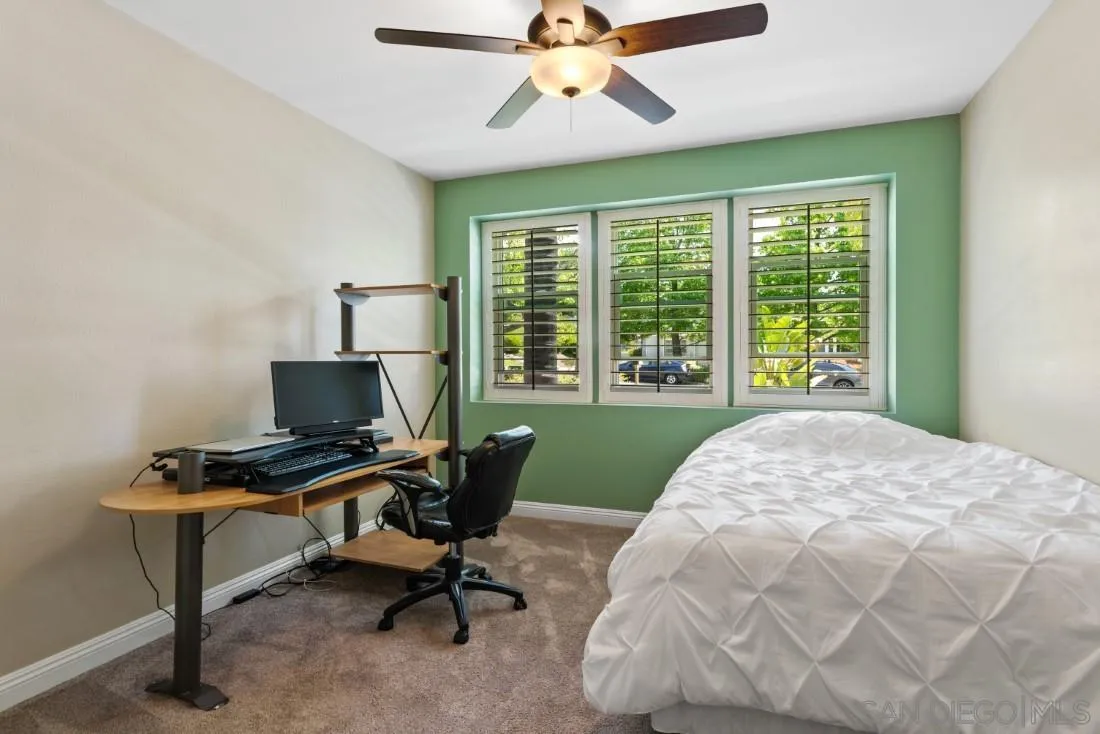 15928 Cumberland Drive Poway, CA 92064 - Photo 25 of 41 a workspace with a window