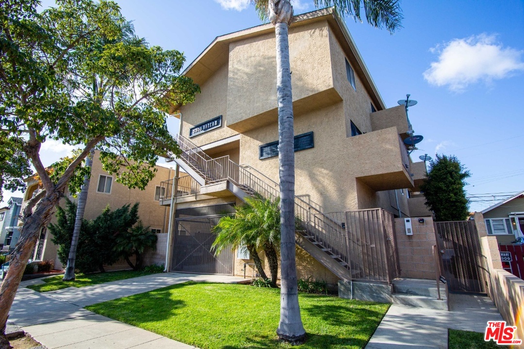 3305 East Ransom Street, Unit H Long Beach, CA 90804 - Photo 2 of 26 Gallery Image 2